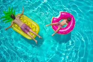 Бесплатно коришћење базена за одличне ученике школа са територије општине Параћин